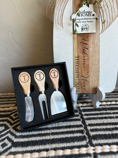 Custom Gift Set-Acacia Wood and White Marble Serving Board + Cheese Knife Set